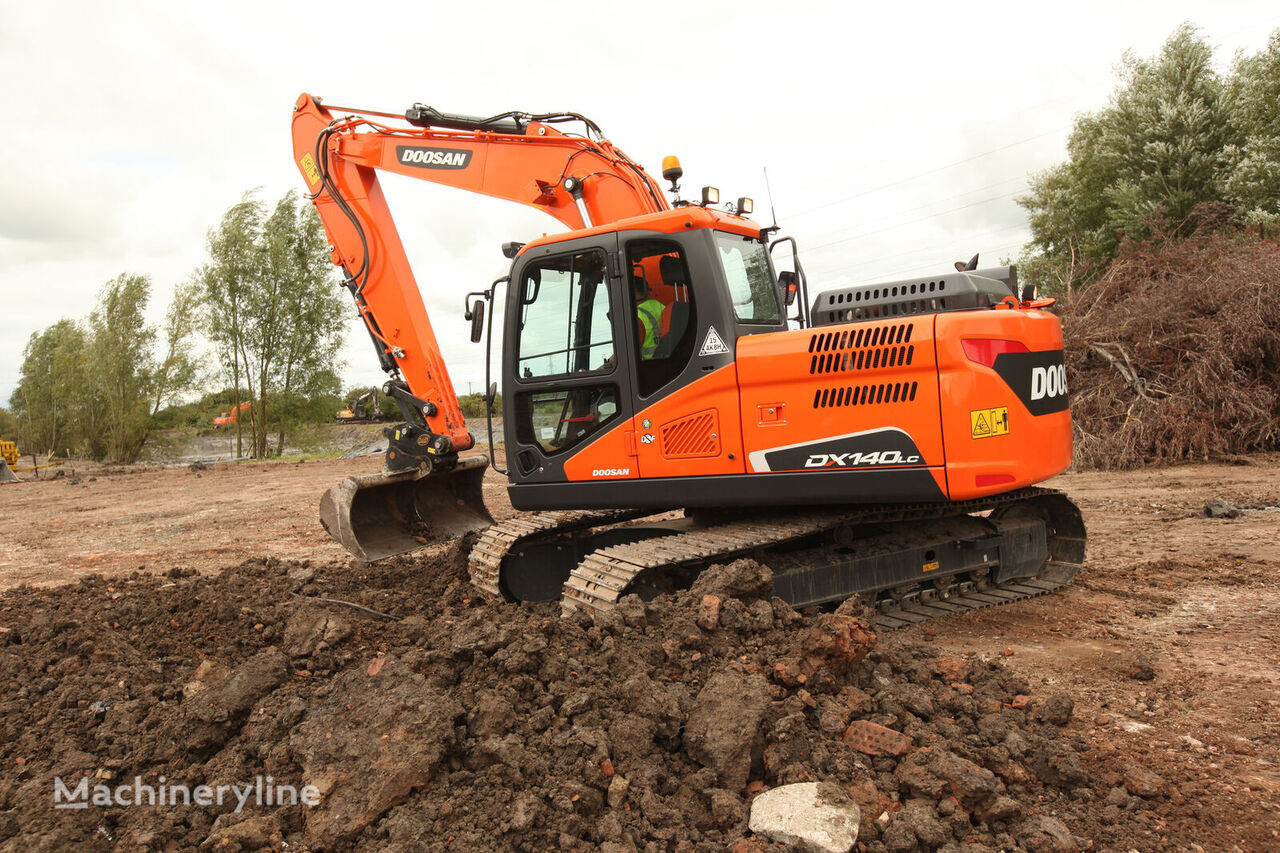 Doosan DX 140LC-5 bager gusjeničar