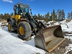 Komatsu WA200 prednji utovarivač